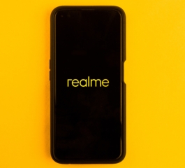 Realme C55: conheça o CELULAR que pode ficar longe da TOMADA por até DOIS DIAS!