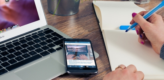 NÃO DEIXE O CELULAR ATRAPALHAR! Como não se distrair trabalhando em casa?