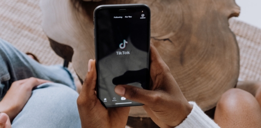TikTok planeja app de MENSAGENS para CELULAR: saiba mais
