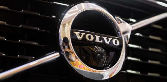 Marca parceira da Volvo pretende lançar um CELULAR: entenda