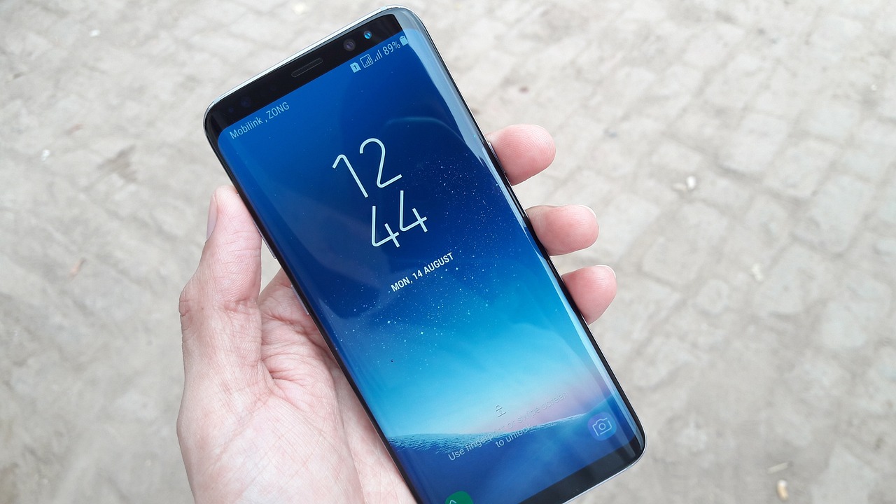 Galaxy M34: cobra pouco e ENTREGA MUITO