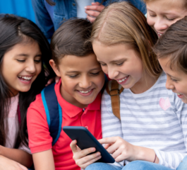 Entenda a proposta de proibir celulares nas escolas do Rio: educadores apoiam a medida