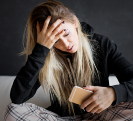 Celular e Depressão: Desvendando o Impacto na Saúde Mental dos Jovens