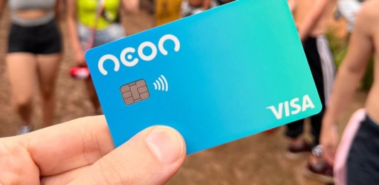 Neon aposta em novo aplicativo para ampliar alta; em 2024, banco cresce 130%