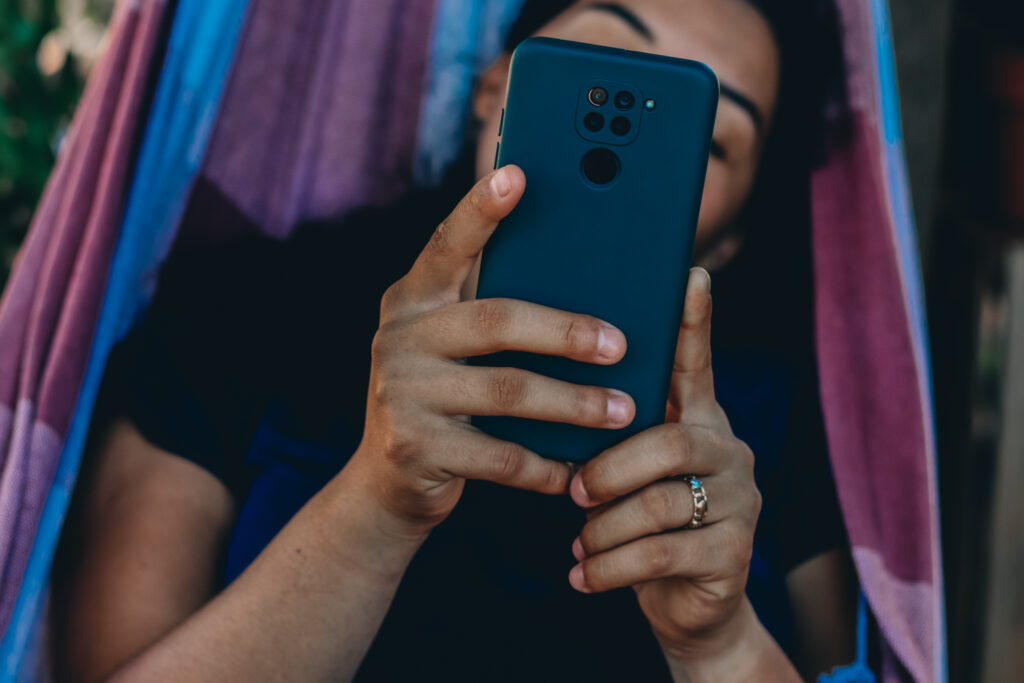 Você deveria ter entendido isso antes, mas a verdade é que o celular pode provocar o Burnout em situações que você nem acreditaria.