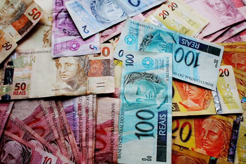 OFICIAL! Banco Central distribui R$ 8,5 bilhões a brasileiros e consulta é pelo aplicativo; veja quem tem direito. Foto: Pixabay