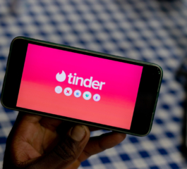 Tinder: aplicativo revela qual foi a principal tendência amorosa entre jovens neste ano